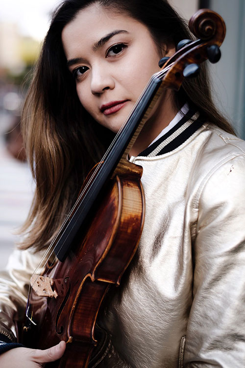 Julia Danitz's headshot