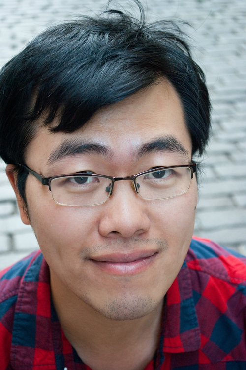 Yan Li's headshot